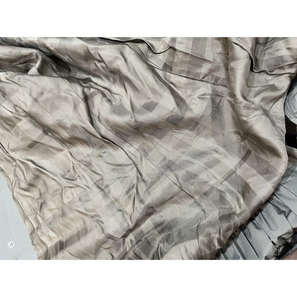 Burberry London Double Breasted Belted Green Gray Ruffled Trench Coat Sz US 6 - Picture 11 of 16